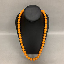 Load image into Gallery viewer, Vintage Butterscotch Bakelite Round Beaded Necklace (30&quot;)
