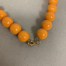 Load image into Gallery viewer, Vintage Butterscotch Bakelite Round Beaded Necklace (30&quot;)

