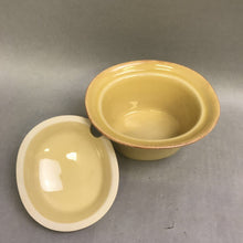 Load image into Gallery viewer, Madeira Harvest Dijon Gold Creamer &amp; Sugar Set (4&quot;)
