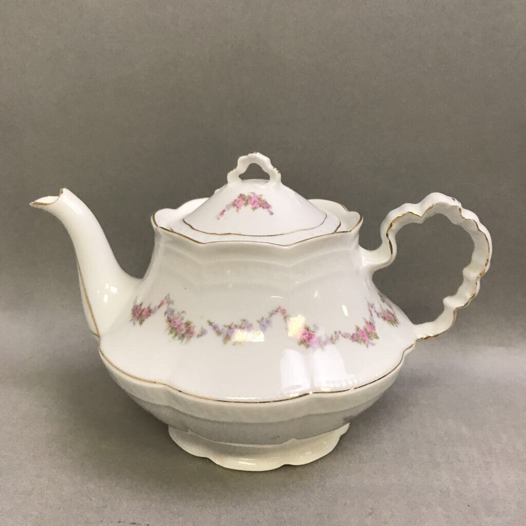 Bavaria White China with Pink Flowers Teapot (5