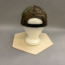 Load image into Gallery viewer, Real Men Hunt Hat
