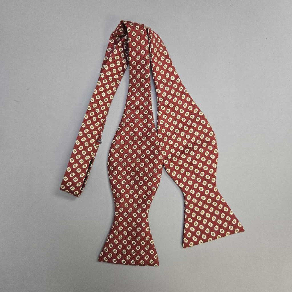 Brooks Brothers Silk Bow Tie; Red Geometric