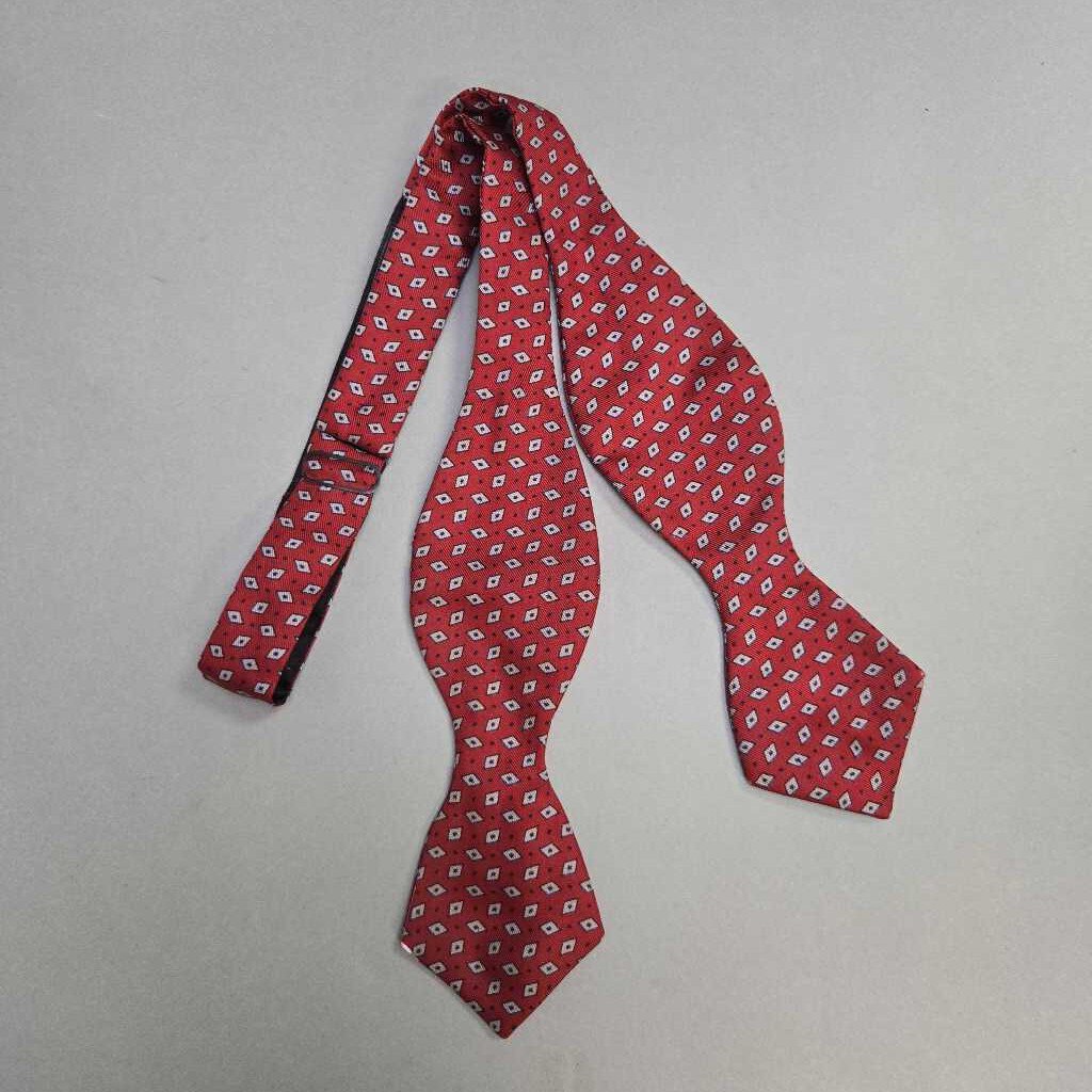 Enduro Cravat Bow Tie, Red Geometric