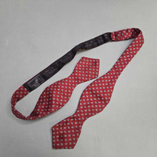 Load image into Gallery viewer, Enduro Cravat Bow Tie, Red Geometric
