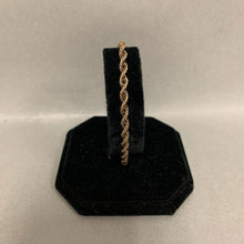 Load image into Gallery viewer, Rare Vintage Tiffany &amp; Co 14K Gold Twist Chain 8&quot; Bracelet (10.6g)
