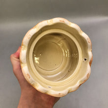 Load image into Gallery viewer, German Beer Stein - Ein Frohes Heil, Heilt allen Schmerz (9.5&quot;)
