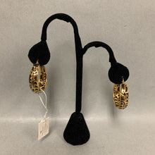 Load image into Gallery viewer, Metropolitan Museum of Art Goldtone Black Enamel Hoop Earrings (1.25&quot;)
