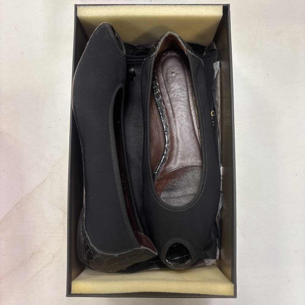 Ladies Donald Pilner Black Crepe Black Elastic Open Toe Shoes Size 9.5M