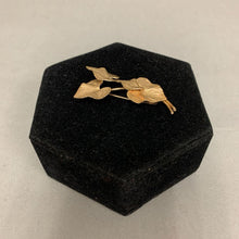 Load image into Gallery viewer, Vintage Winard Gold Filled Leaves Brooch Pin (2.5&quot;)
