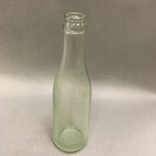 Load image into Gallery viewer, Antique Spring Valley ILL. Bottle Works 7 OZ
