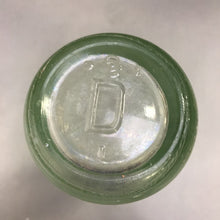 Load image into Gallery viewer, Antique Spring Valley ILL. Bottle Works 7 OZ
