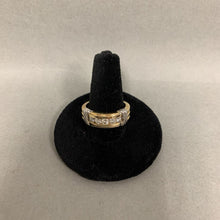 Load image into Gallery viewer, 14K Gold Diamond Ring sz 8 (9.2g)
