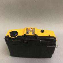 Load image into Gallery viewer, Ultronic Yellow Plastic 35mm Film Camera Focus Free (3x4.5x2)

