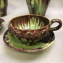Load image into Gallery viewer, Mexican Green Drip Pottery 10pc Tea Set (As-Is) (10&quot;)
