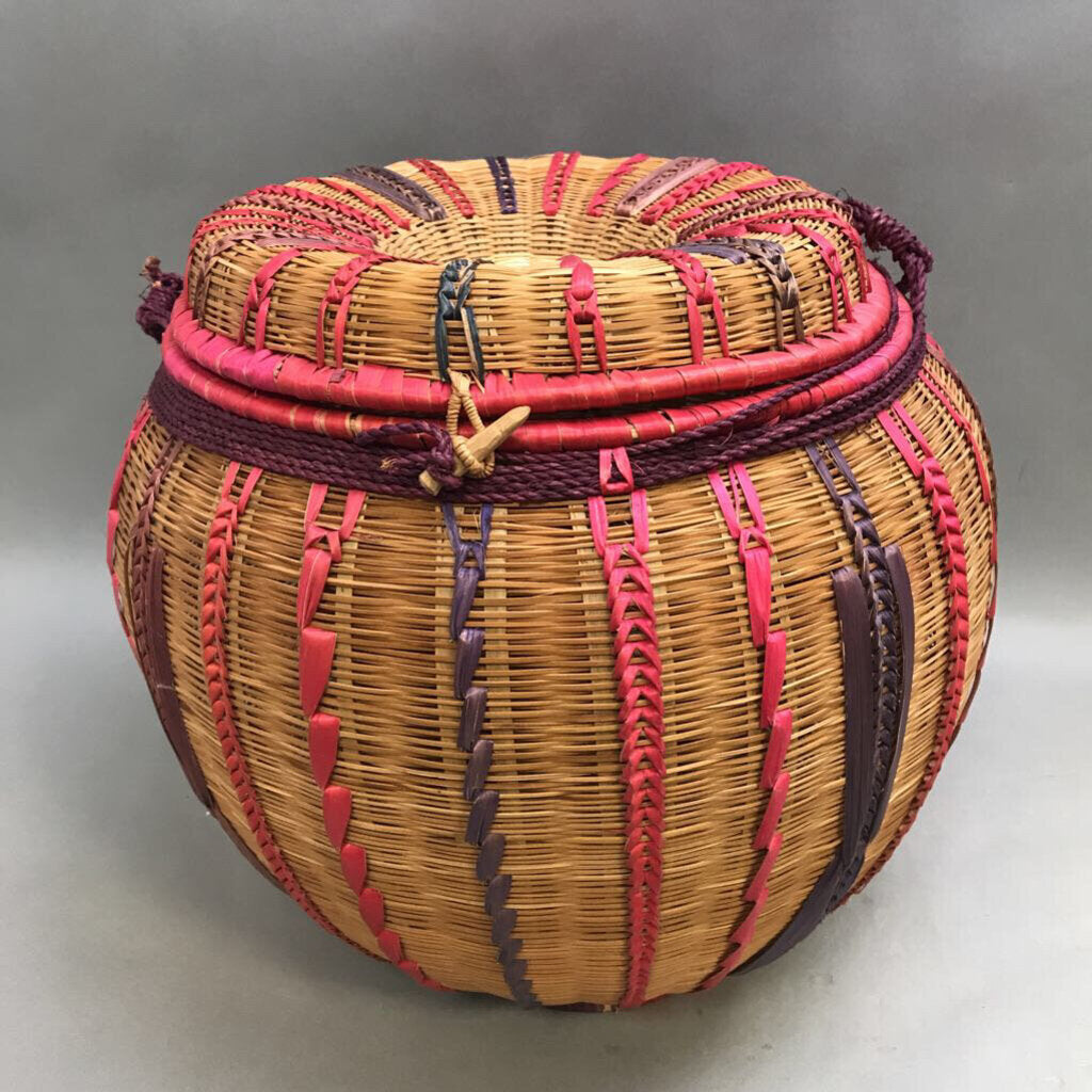 Round Wicker Basket (~14x14x14)