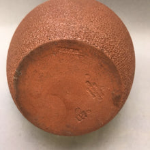 Load image into Gallery viewer, Lovatt Langley Stoneware Pottery Pitcher w/ Lid (~6&quot;)
