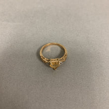 Load image into Gallery viewer, 10K Gold Citrine Heart Ring sz 6.5 (2.4g)
