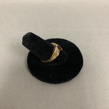 Load image into Gallery viewer, 10K Gold Ruby Diamond Ring sz 6 (2.5g)
