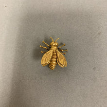 Load image into Gallery viewer, Vintage MMA Museum of Modern Art Golden Bee Brooch Pin (1")
