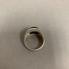 Load image into Gallery viewer, Sterling Onyx Mother of Pearl Ring sz 9
