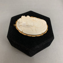 Load image into Gallery viewer, 14K Gold Vintage Italian Carved Bone 2.5&quot; Cameo Brooch w/ Pendant Loop (28.2g)
