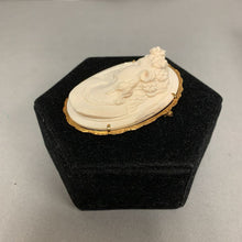 Load image into Gallery viewer, 14K Gold Vintage Italian Carved Bone 2.5&quot; Cameo Brooch w/ Pendant Loop (28.2g)
