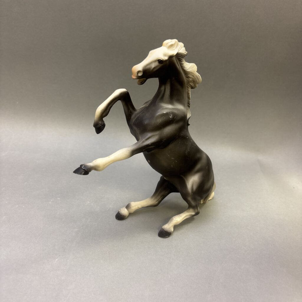 Diamond P Grey Rearing Stallion Horse #654 (8.5
