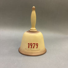 Load image into Gallery viewer, Hummel #701 Second Edition Annual Bell (6&quot;)

