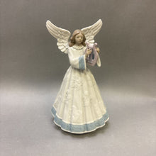 Load image into Gallery viewer, Lladro Figurine #5830, Heavenly Harpist (~7.75&quot;)
