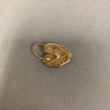 Load image into Gallery viewer, 14K Gold Pearl Leaf 1.25&quot; Brooch Pin (4.0g)
