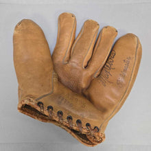Load image into Gallery viewer, Max Alvis Fieldmaster Baseball Mitt (8x8.5)
