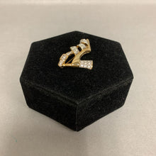 Load image into Gallery viewer, Vintage Barbara Mandrell Pave Rhinestone High Heel Shoe Brooch Pin (2&quot;)
