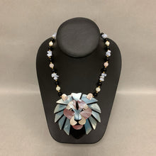 Load image into Gallery viewer, Vintage Lee Sands Mother of Pearl Onyx Inlay Lion Statement Necklace (22&quot;)
