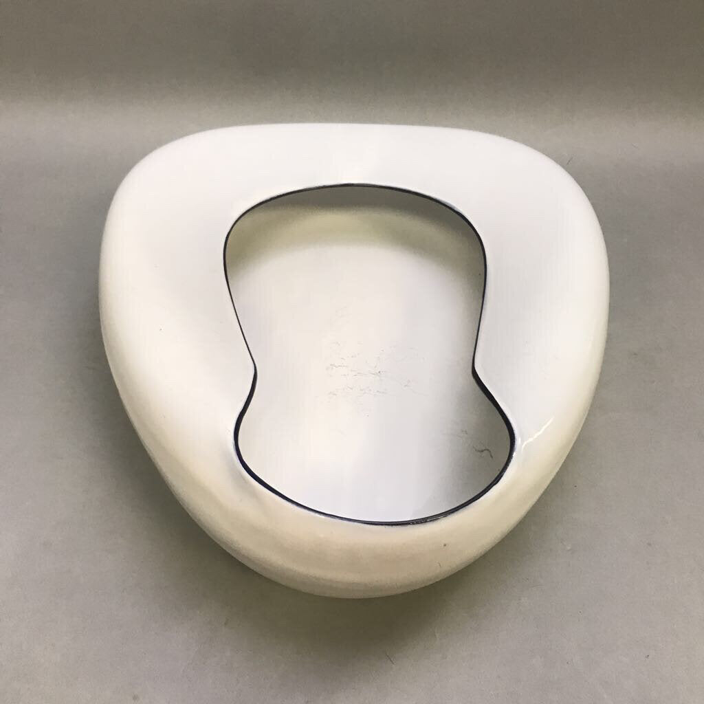 Enamelware Bed Pan (4x12x14)