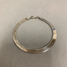 Load image into Gallery viewer, Sterling Dolphin Pattern Flat Chain Reversible Bracelet (7.5&quot;)
