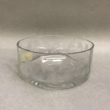Load image into Gallery viewer, Fifth Avenue Crystal Etched Glass Bowl (2x5x5)
