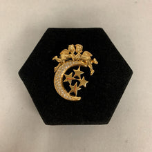Load image into Gallery viewer, Vintage Goldtone Rhinestone Cherubs Kissing on Moon Brooch Pin (2&quot;)
