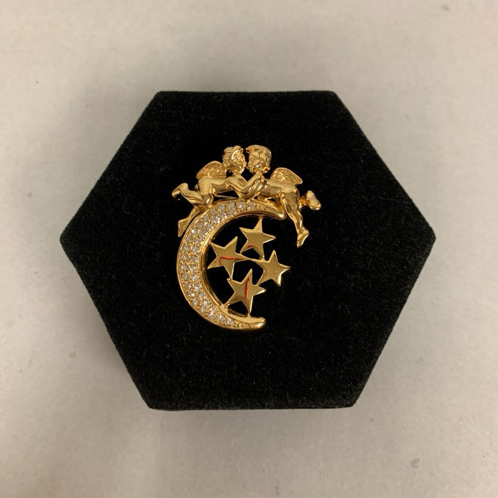 Vintage Goldtone Rhinestone Cherubs Kissing on Moon Brooch Pin (2