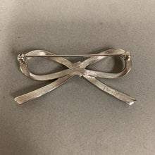 Load image into Gallery viewer, Vintage Trifari Silvertone Bow Brooch &amp; Clip Earrings Set
