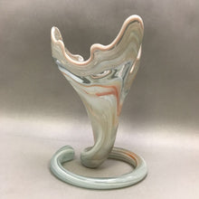 Load image into Gallery viewer, Vintage Art Glass Trumpet / Tulip Vase (~9&quot;)
