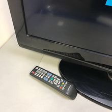 Load image into Gallery viewer, Samsung 32&quot; LCD Tv w/ Remote

