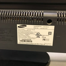 Load image into Gallery viewer, Samsung 32&quot; LCD Tv w/ Remote
