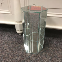 Load image into Gallery viewer, Glass Mirror Octagon Side Table (20x9)
