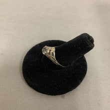 Load image into Gallery viewer, 14K White Gold White Topaz Vintage Engagement Ring sz 6.5 (1.7g)
