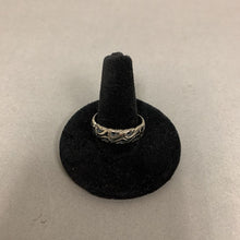 Load image into Gallery viewer, 14K White Gold Starfire Scrolled Ring sz 10 (4.2g)
