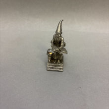 Load image into Gallery viewer, Gallo Pewter Dragon &quot;Wizard Sorcerer With Spell Book (3&quot;)
