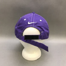 Load image into Gallery viewer, Purple Nike Golf Cap
