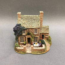 Load image into Gallery viewer, Lilliput Lane Cottage - Swaledale Teas (3.5&quot;)
