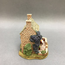 Load image into Gallery viewer, Lilliput Lane Cottage - Swaledale Teas (3.5&quot;)
