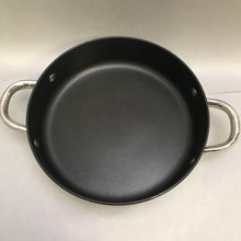 Load image into Gallery viewer, Cook&#39;s Essential 10&quot; Pot (~3x9.75)
